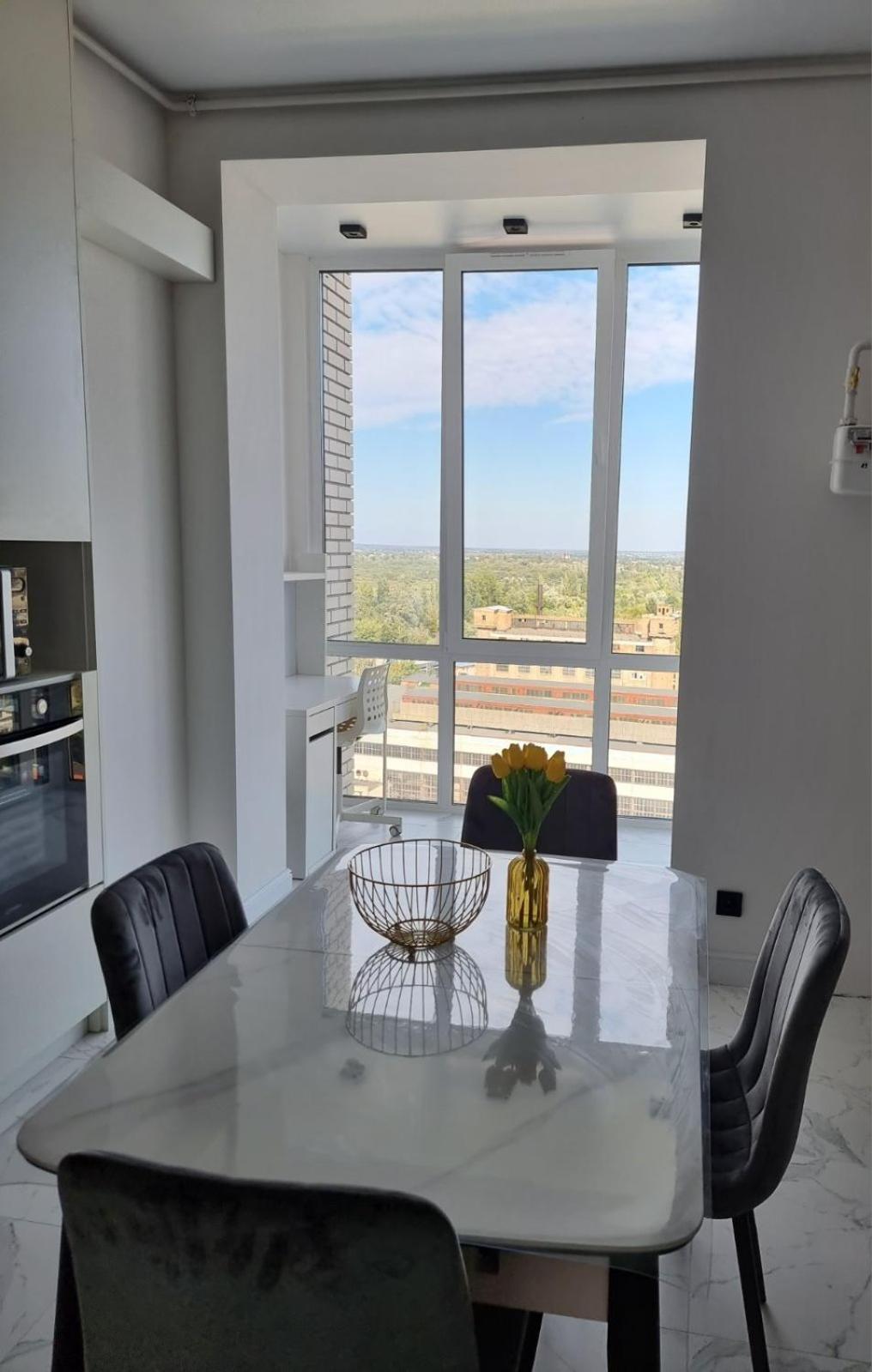 яровиця люкс Apartment *