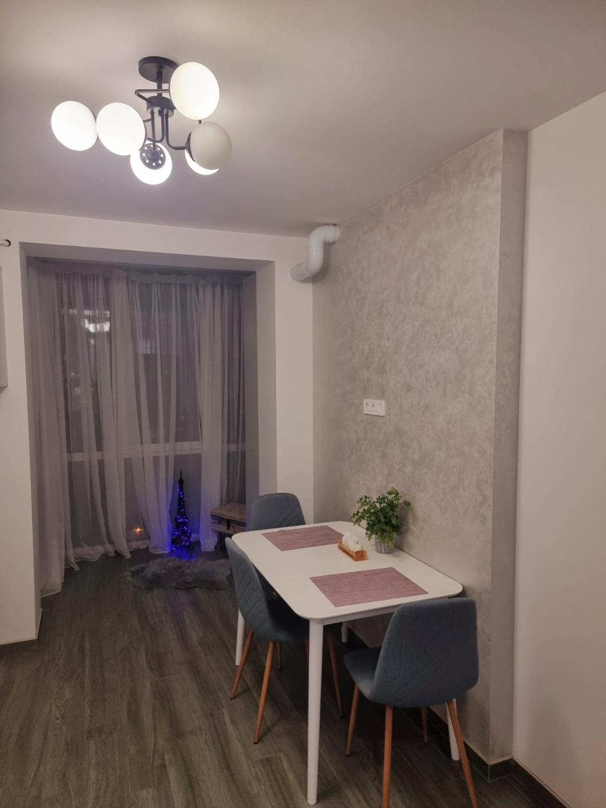 Apartment яровиця люкс *